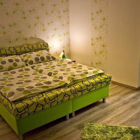 Motel Goerfoel Veľký Meder Zewnętrze zdjęcie