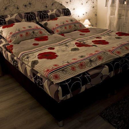 Motel Goerfoel Veľký Meder Zewnętrze zdjęcie