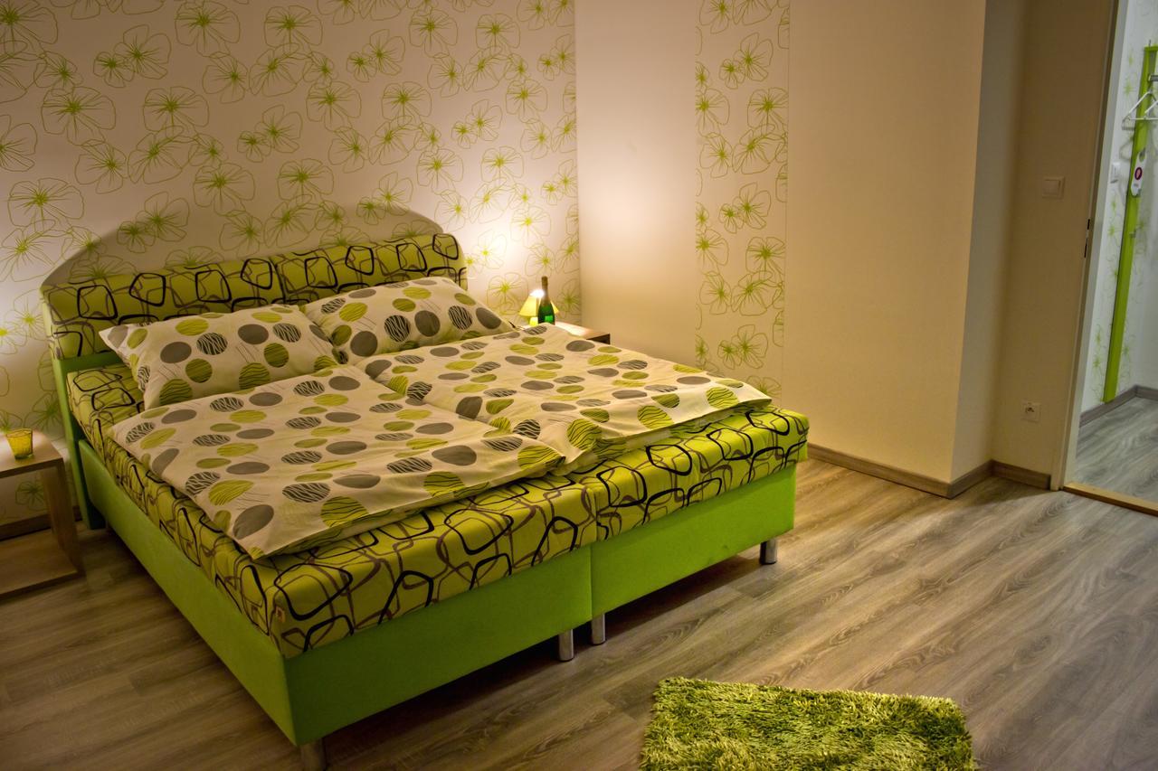 Motel Goerfoel Veľký Meder Zewnętrze zdjęcie